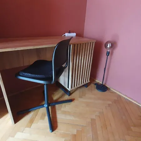 Centrum Lodz, Kawalerka Na Doby